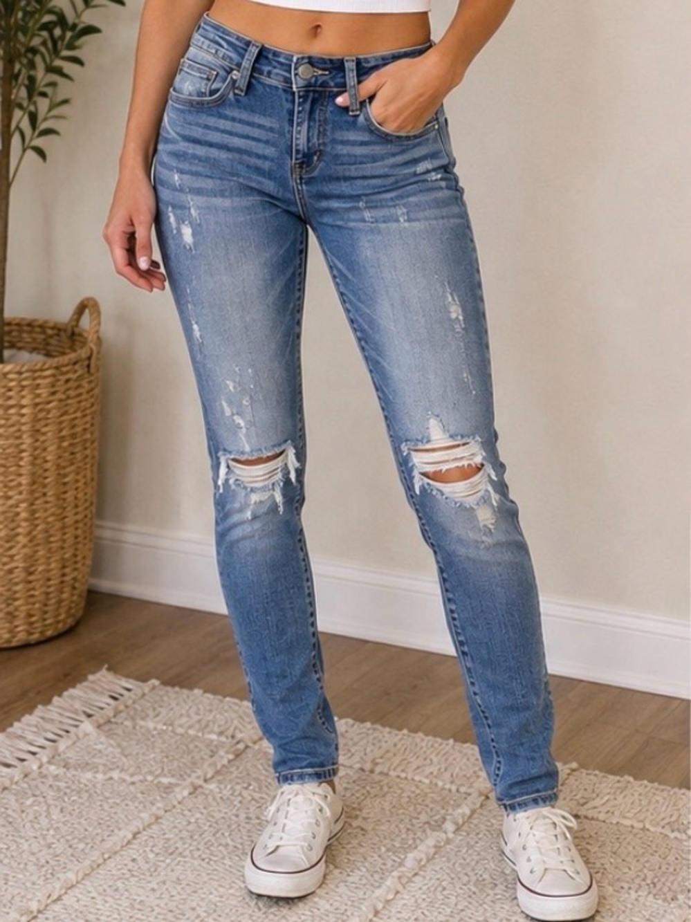 Judy Blue Women’s Distressed Jeans Size 27 – Medium Wash Stretch Denim